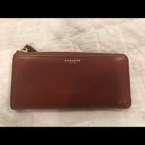 Coach nude wallet
